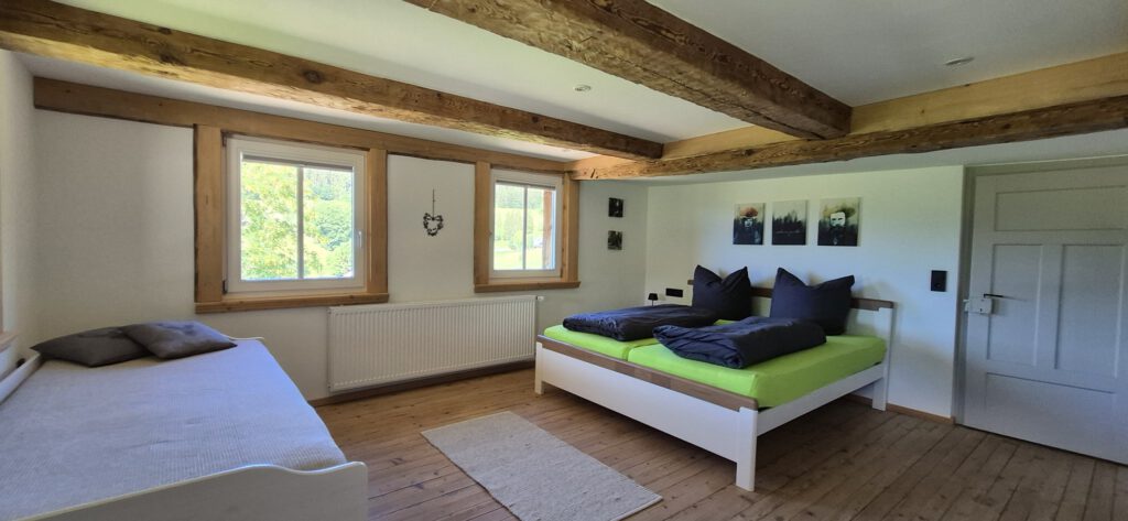 Schlafzimmer 2